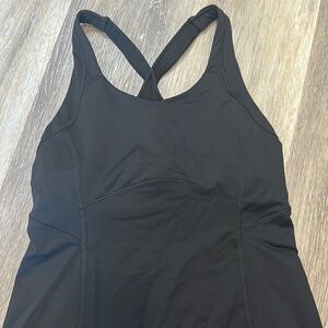 Black lululemon workout tank cross back